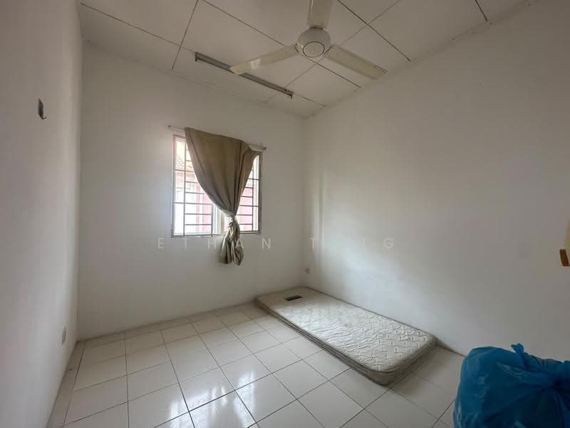 2-storey Terraced House for Sale in Setia Indah (Setia Alam) - Ethan Ting - Bedroom - PropertyGuru.com.my