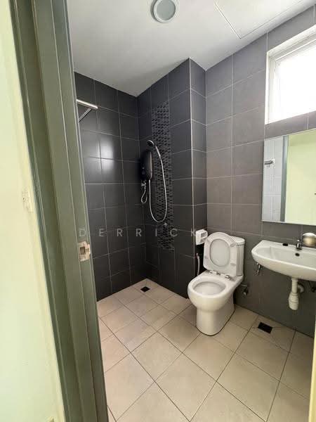 Kondominium untuk Dijual di Artis 3 Residence - Derrick . - Bathroom - PropertyGuru.com.my