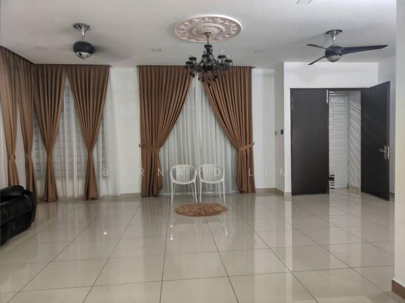 Semi-Detached House for Rent in Kelapa Sawit (Kulai) - Bernard Lim - Living Room - PropertyGuru.com.my