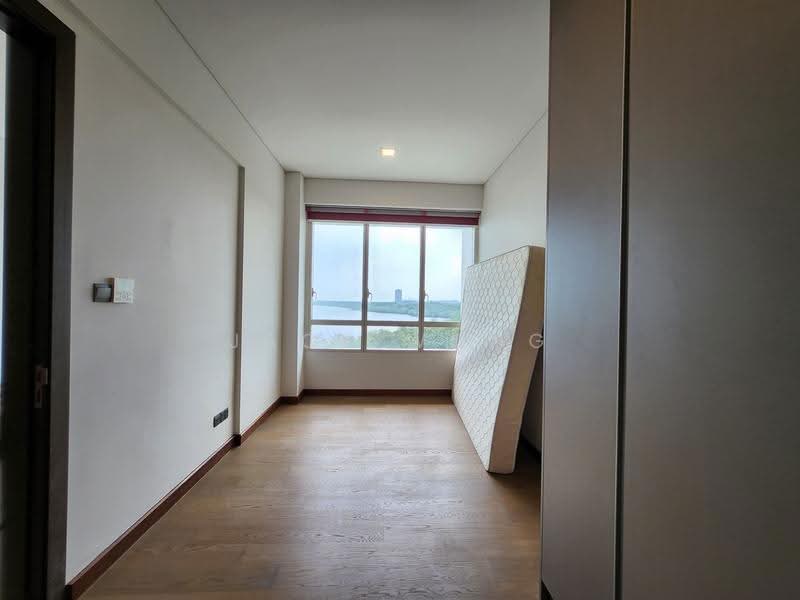 Kediaman Servis untuk Dijual di Puteri Cove Residences - Jack Wong - Bedroom - PropertyGuru.com.my
