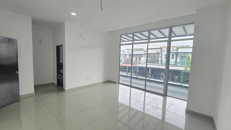 Rumah Teres 2-Tingkat untuk Dijual di Taman Pulai Hijauan (Skudai) - Daniel Yong - Living Room - PropertyGuru.com.my