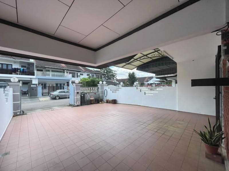 Rumah Teres 2-Tingkat untuk Dijual di Taman Daya (Johor Bahru) - Vera Cheong - Exterior - PropertyGuru.com.my