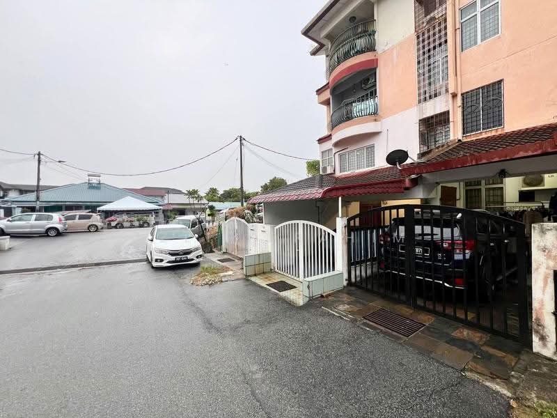 Townhouse for Sale in Taman Lagenda Mas (Cheras) - Azli Ibrahim - Exterior - PropertyGuru.com.my