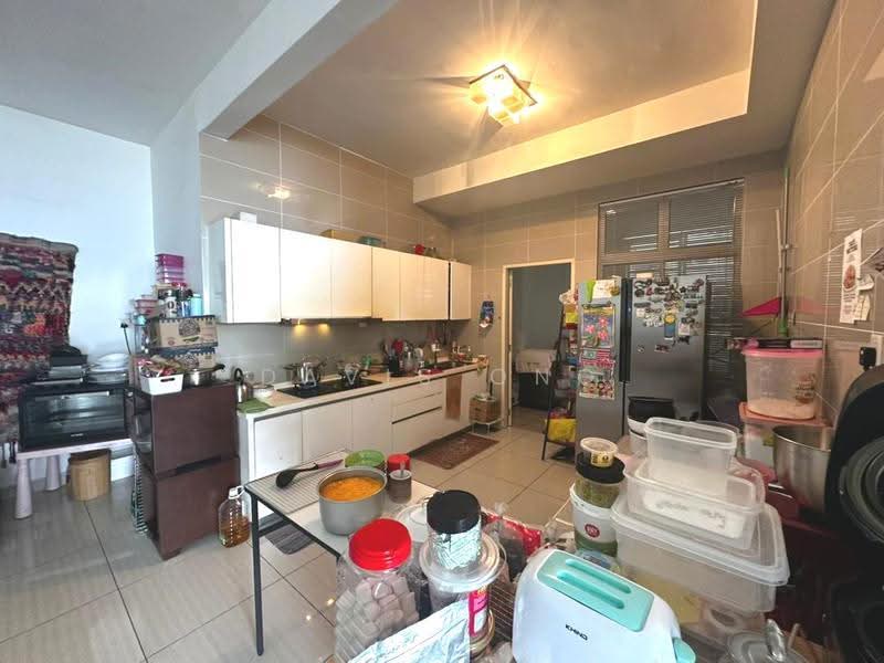 Kondominium untuk Dijual di Damansara Foresta - Davis Ong - Kitchen - PropertyGuru.com.my