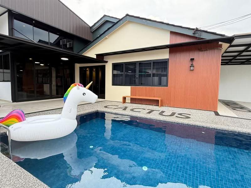 1-storey Terraced House for Sale in Taman Daya (Johor Bahru) - Amber Hew - Exterior - PropertyGuru.com.my