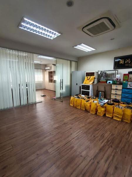 Kedai untuk Dijual di Taman Ungku Tun Aminah (Skudai) - Weinie Chon - Interior - PropertyGuru.com.my