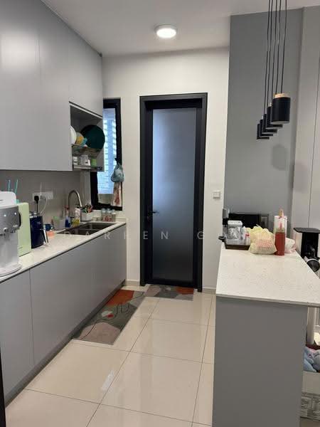 Kediaman Servis untuk Dijual di Sunway Serene - Darren Goh - Kitchen - PropertyGuru.com.my