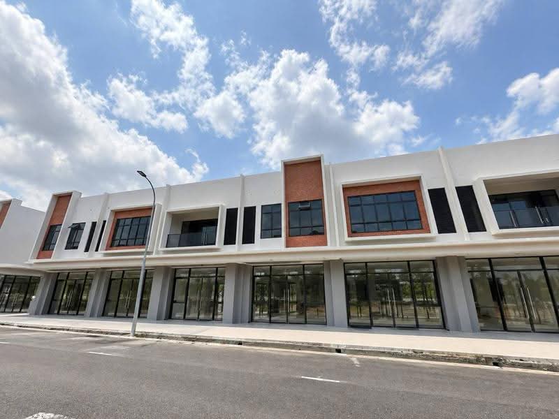 Shop / Office for Rent in Taman Pelangi Indah (Ulu Tiram) - Max Loh - Exterior - PropertyGuru.com.my