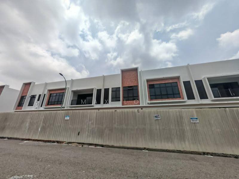 Shop / Office for Rent in Taman Pelangi Indah (Ulu Tiram) - Max Loh - Exterior - PropertyGuru.com.my