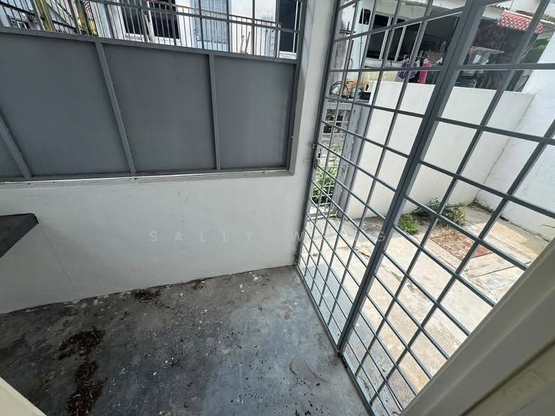 Rumah Teres untuk Dijual di Semenyih (Selangor) - Sally Wong - Exterior - PropertyGuru.com.my