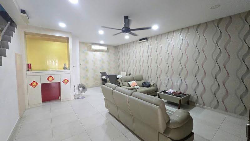 2-storey Terraced House for Sale in Setia Tropika (Johor Bahru) - Simpson Poh - Living Room - PropertyGuru.com.my