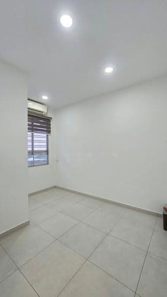 2-storey Terraced House for Sale in Setia Tropika (Johor Bahru) - Simpson Poh - Interior - PropertyGuru.com.my