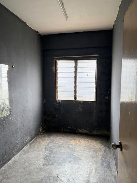 Flat for Sale at Desa Mentari Flat (Block 11) - Jim Lee - Interior - PropertyGuru.com.my