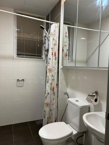 Condominium for Rent at Dwiputra Residences - Mokhtar Bin Mohamad Akhir - Bathroom - PropertyGuru.com.my