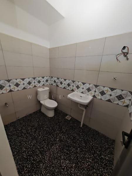 Rumah Teres 2-Tingkat untuk Dijual di Bukit Baru (Melaka) - Wesley Tan - Bathroom - PropertyGuru.com.my