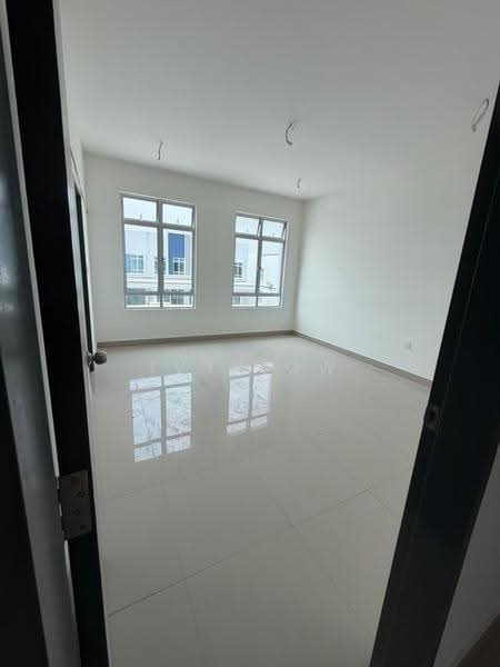 2-storey Terraced House for Sale in Bandar Dato Onn (Tebrau) - Ivy Low - Interior - PropertyGuru.com.my