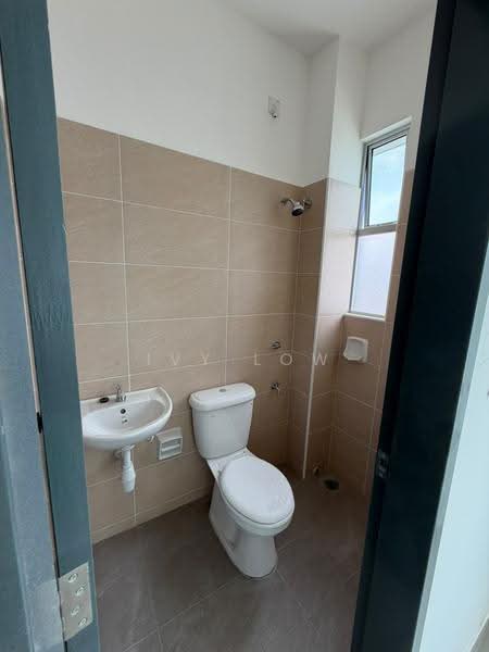 2-storey Terraced House for Sale in Bandar Dato Onn (Tebrau) - Ivy Low - Bathroom - PropertyGuru.com.my