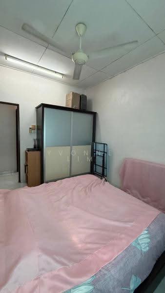 2-storey Terraced House for Rent in Taman Puteri Wangsa (Ulu Tiram) - Yvonne Lim - Bedroom - PropertyGuru.com.my