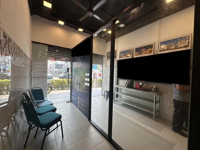 Shop for Rent in KL City Centre (Kuala Lumpur) - Yang . - Interior - PropertyGuru.com.my