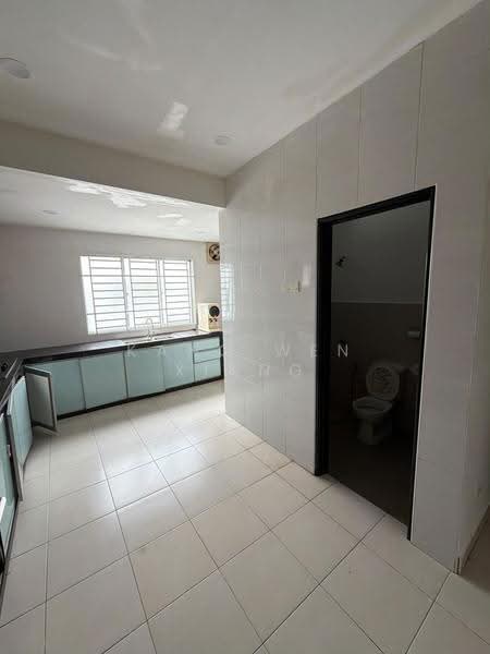 2-storey Terraced House for Sale in Ulu Tiram (Johor) - Kang Wen Xiang - Kitchen - PropertyGuru.com.my