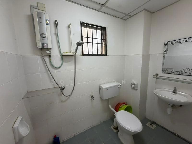 Apartment for Sale at Ria Apartment - Coyee Wong - Bathroom - PropertyGuru.com.my
