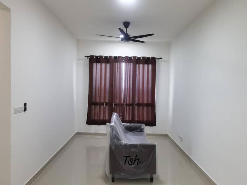 Kediaman Servis untuk Dijual di MKH Boulevard - Jeff Cheah - Living Room - PropertyGuru.com.my