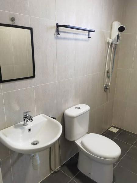 Kediaman Servis untuk Dijual di MKH Boulevard - Jeff Cheah - Bathroom - PropertyGuru.com.my