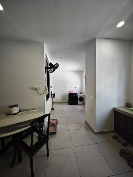 Rumah Teres untuk Dijual di 16 Sierra (Puchong) - Elynn Ng - Corridor - PropertyGuru.com.my