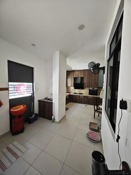 Rumah Teres untuk Dijual di 16 Sierra (Puchong) - Elynn Ng - Kitchen - PropertyGuru.com.my