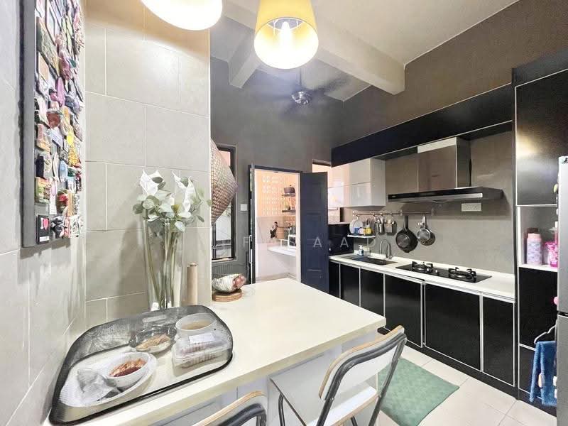 2-storey Terraced House for Sale in Bandar Teknologi Kajang (Kajang) - Alif Saad - Kitchen - PropertyGuru.com.my