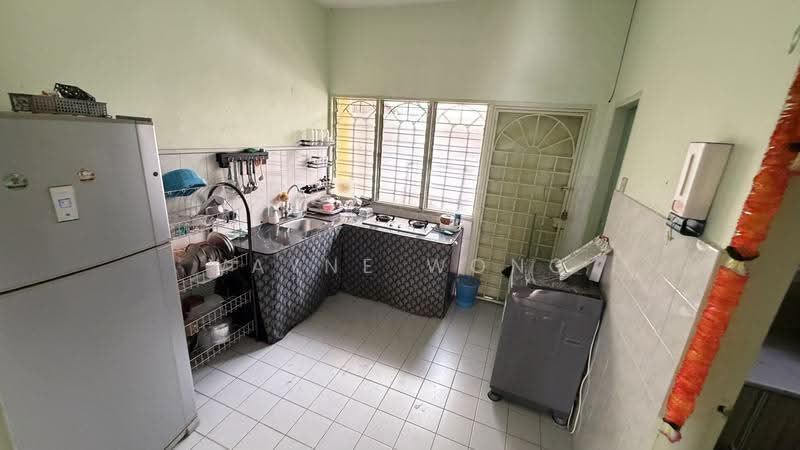 Terraced House for Sale in Taman Bukit Kinrara (Bandar Kinrara) - Wayne Wong - Kitchen - PropertyGuru.com.my