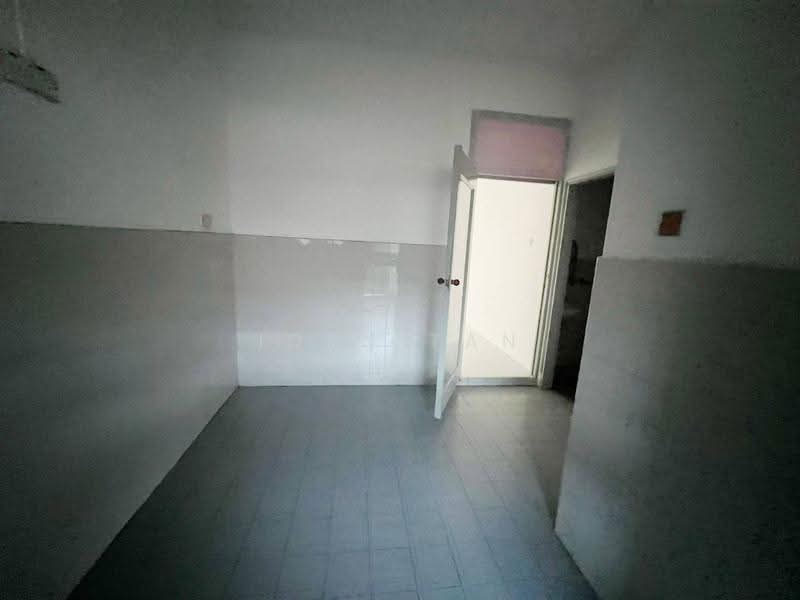 1-storey Terraced House for Sale in Taman Johor Jaya (Johor Bahru) - Iden Tan - Interior - PropertyGuru.com.my