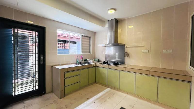 2-storey Terraced House for Sale in Taman Melawati (Ulu Kelang) - Zul Hasif - Kitchen - PropertyGuru.com.my