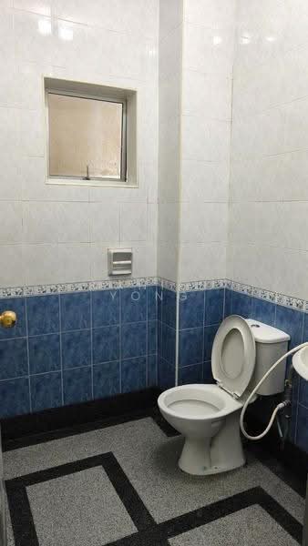 2-storey Terraced House for Sale in Taman Desa Jaya (Johor Bahru) - Daniel Yong - Bathroom - PropertyGuru.com.my