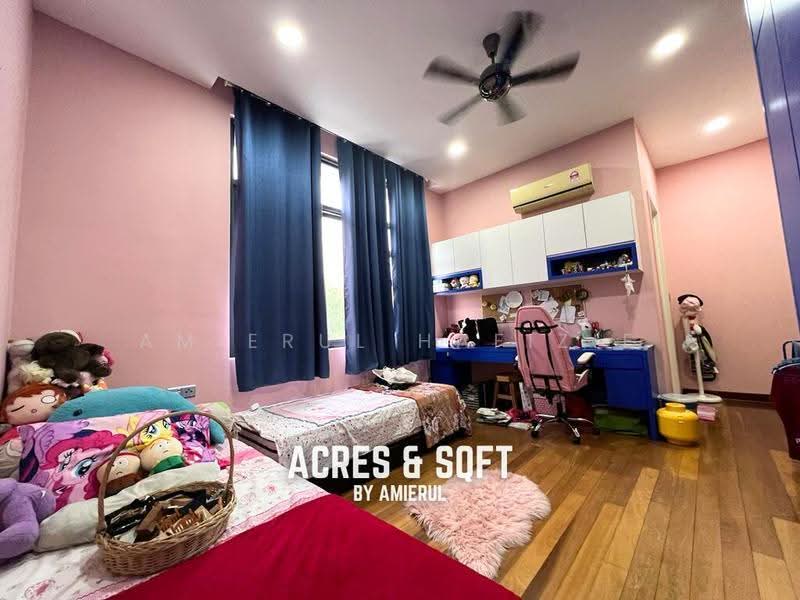Rumah Berkembar untuk Dijual di Taman Equine (Seri Kembangan) - Amierul Hafizie - Bedroom - PropertyGuru.com.my