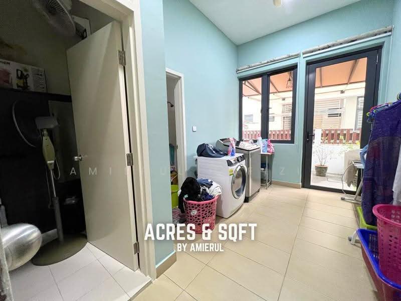 Rumah Berkembar untuk Dijual di Taman Equine (Seri Kembangan) - Amierul Hafizie - Interior - PropertyGuru.com.my