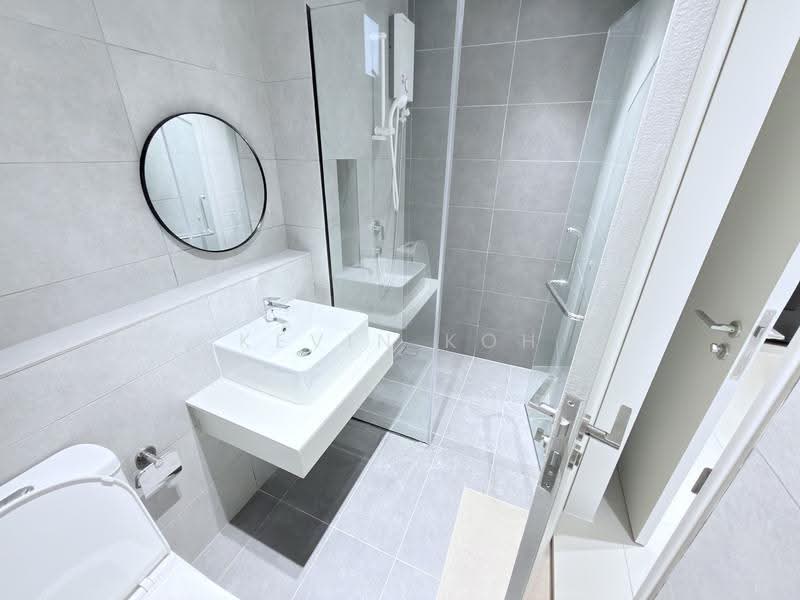 Kediaman Servis untuk Disewa di SWNK Houze @ BBCC - Kevin Koh - Bathroom - PropertyGuru.com.my