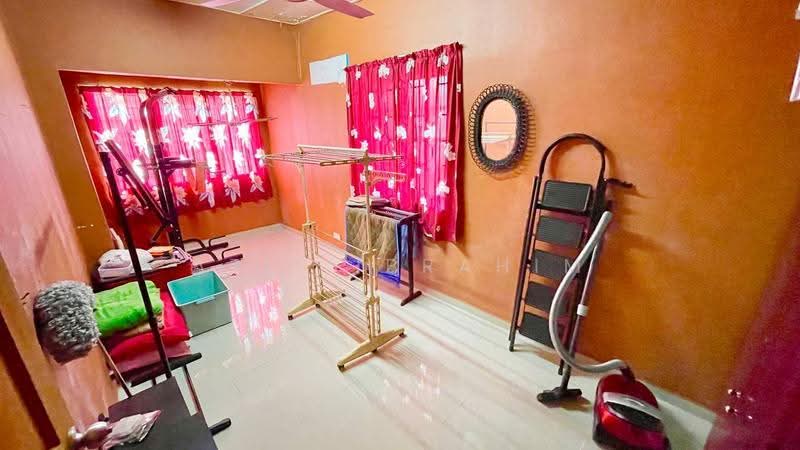3-storey Terraced House for Sale in Taman Bukit Teratai (Ampang) - Azli Ibrahim - Interior - PropertyGuru.com.my