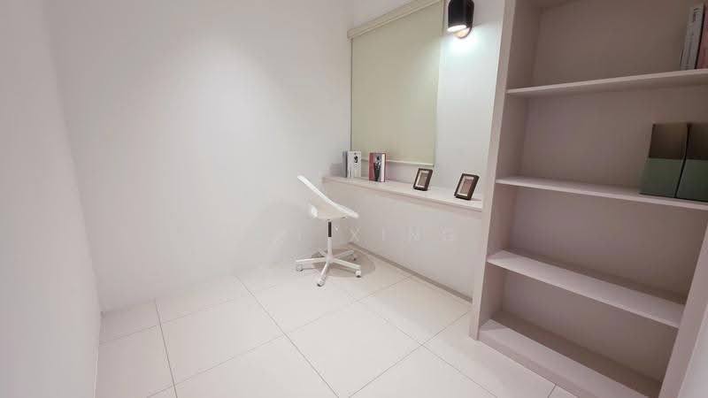 Kondominium untuk Dijual di Eight & Eight Condominium - Hui Xing - 3rd Bedrooom - PropertyGuru.com.my