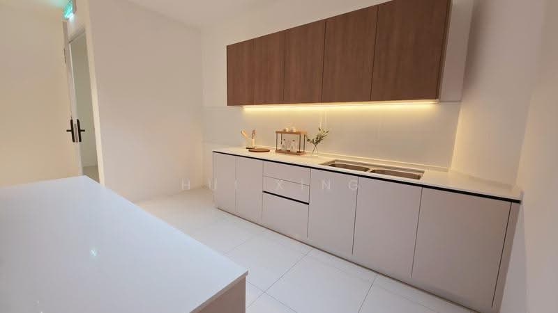 Kondominium untuk Dijual di Eight & Eight Condominium - Hui Xing - Kitchen - PropertyGuru.com.my