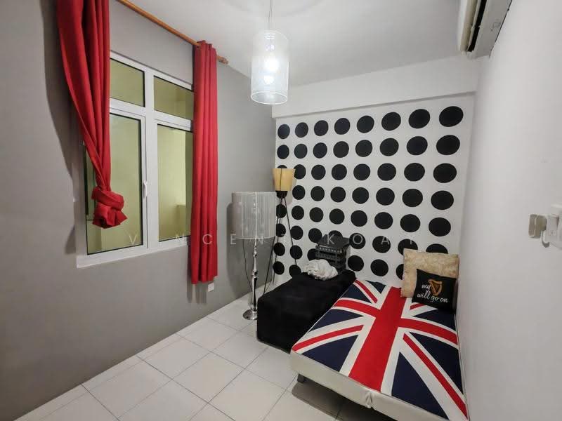 Condominium for Sale at 10 Island Resort - Vincent Koay - Bedroom - PropertyGuru.com.my