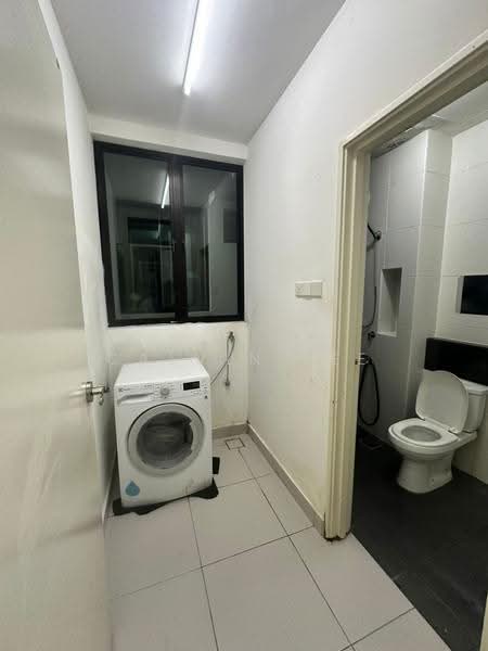 Service Residence for Sale at Sky Peak Residences - Calvin Lee - Bathroom - PropertyGuru.com.my
