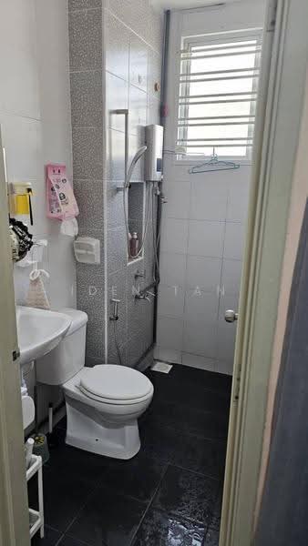 2-storey Terraced House for Sale in Taman Desa Tebrau (Tebrau) - Iden Tan - Bathroom - PropertyGuru.com.my