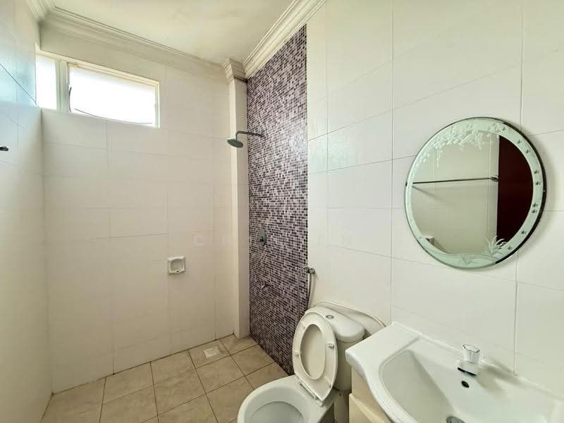 2-storey Terraced House for Rent in Taman Bukit Piatu Mutiara (Bukit Baru) - CHIN FN - Bathroom - PropertyGuru.com.my