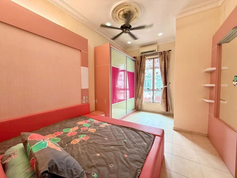 2-storey Terraced House for Rent in Taman Bukit Piatu Mutiara (Bukit Baru) - CHIN FN - Bedroom - PropertyGuru.com.my