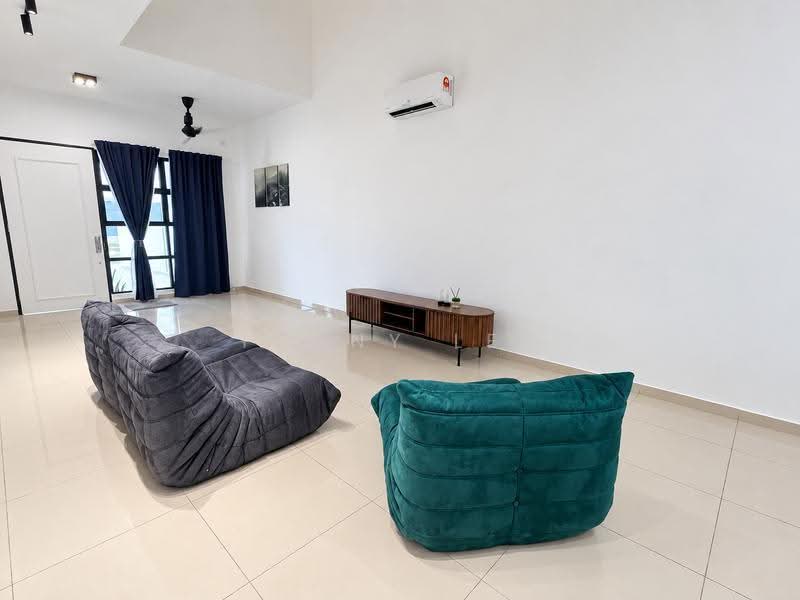 Cluster House for Sale in Iskandar Puteri (Nusajaya) (Johor) - Penny Lee - Living Room - PropertyGuru.com.my