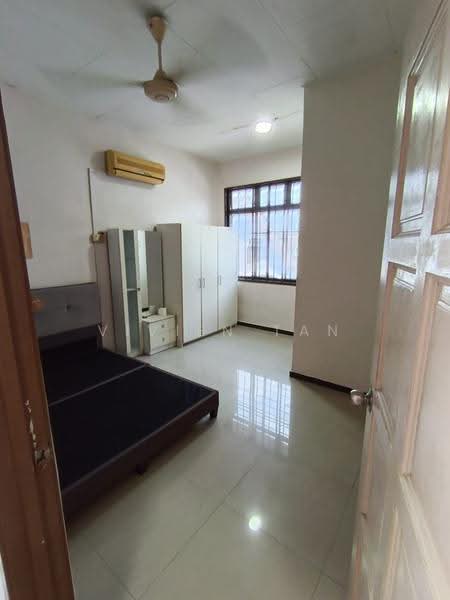 Rumah Berkembar untuk Dijual di Masai (Johor) - Vivien Tan - Bedroom - PropertyGuru.com.my