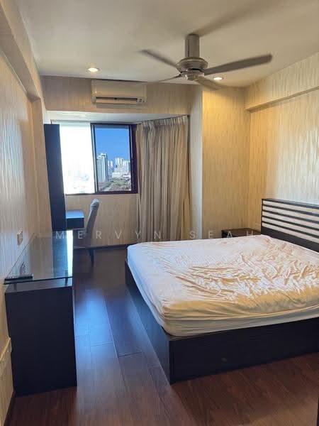 Condominium for Sale at Marina Bay Condominium - Mervyn Seah - Bedroom - PropertyGuru.com.my