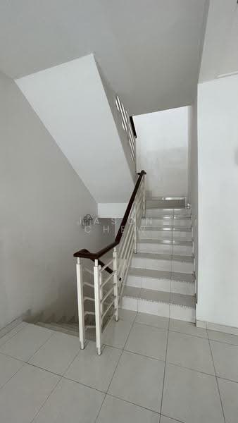 Rumah Teres 2.5-Tingkat untuk Dijual di Taman setia indah (Johor Bahru) - Jason Chew - PropertyGuru.com.my