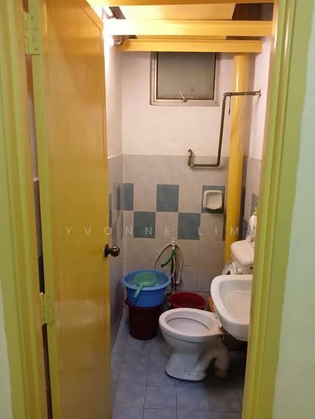 Apartment for Rent at Nusa Bestari Shoplot Apartment - Yvonne Lim - Bathroom - PropertyGuru.com.my